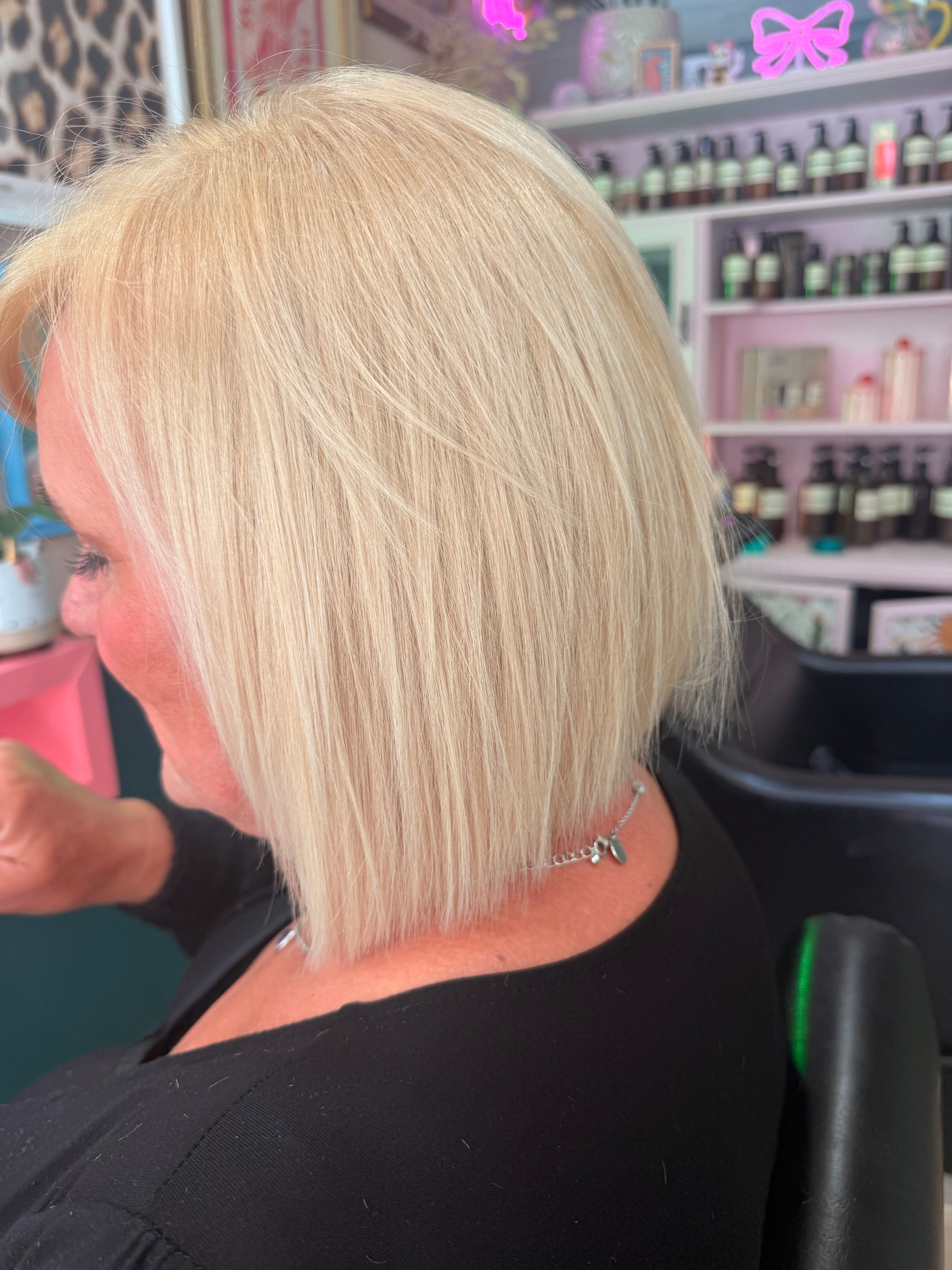 Blonde bob